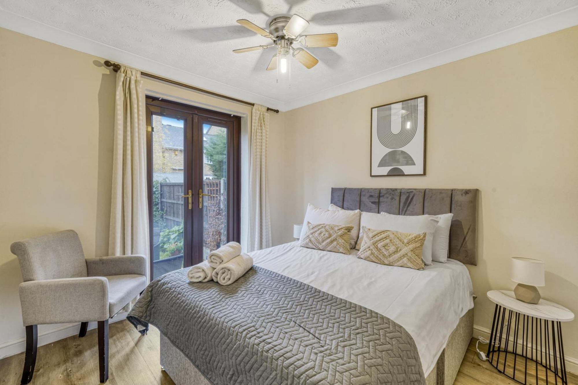 Executive 4 Bedroom Town House In Canada Water Free Wifi & Parking By City Stay Aparts Λονδίνο Εξωτερικό φωτογραφία